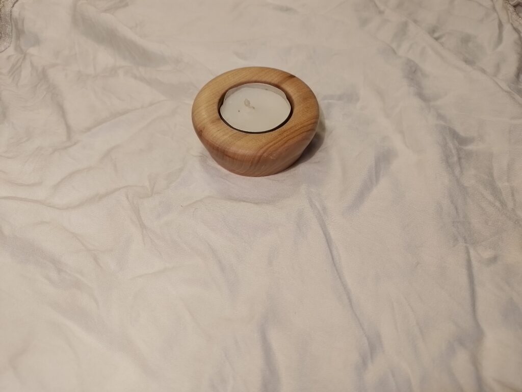 Photophore en merisier (bois de travers)